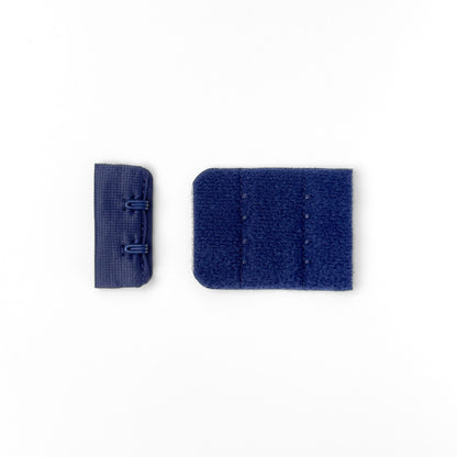 Hook-and-eye closure, dark blue sapphire (943), 2 rows, 43×32mm