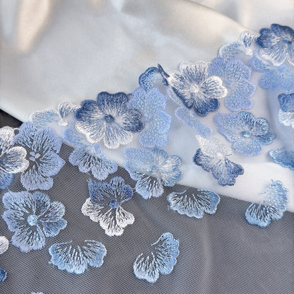 Embroidery lace 18cm, milky way (3090), right side
