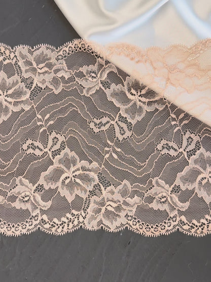 Elastic lace 18cm, beige